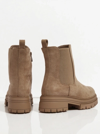 Women's Chelsea-style ankle boots made of eco-suede Lunvor