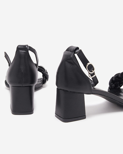 Mustad naiste sandaalid postil Marienka - Jalatsid