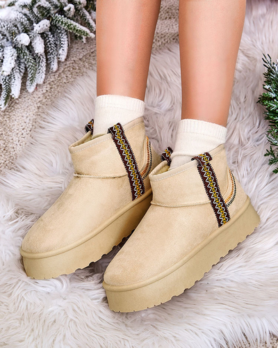 Royalfashion Women's short boots a'la snow boots with ornament Erititta