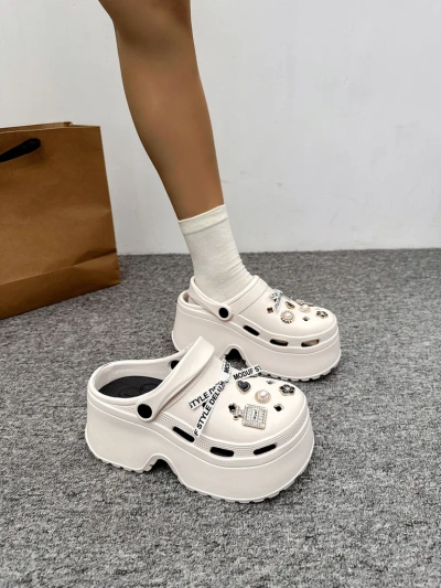 Royalfashion Women's rubber sandals with decorations Dellos
