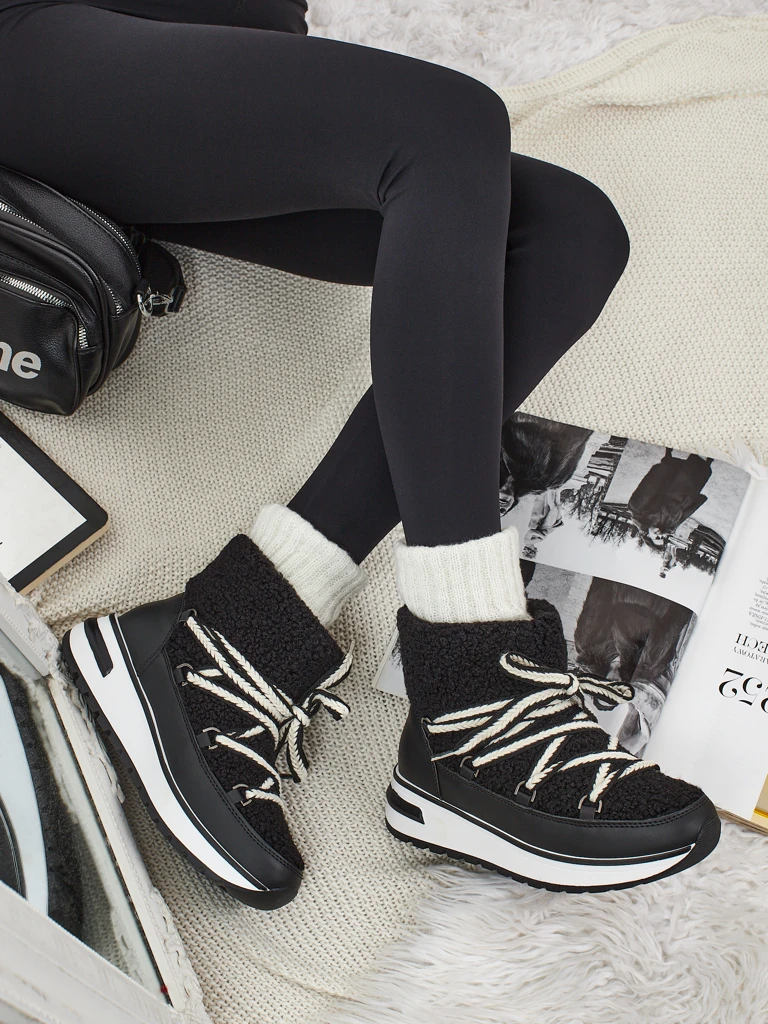 Женские ботинки a'la снегоходы с мехом Verruna