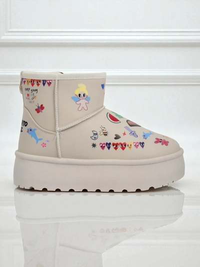 Lemuria Boots - Cream Doodle Snow Boots on a Thick Sole Furrini