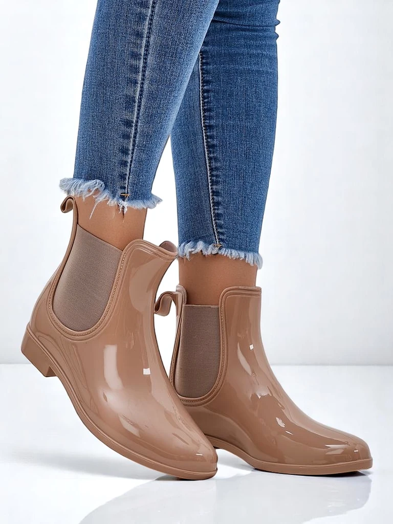 Royalfashion Naiste lakitud kummists saapad Seris