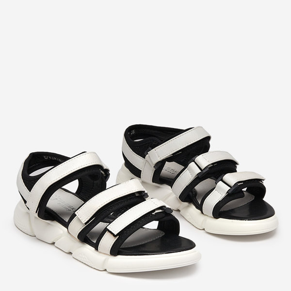 Tüdrukute takjakinnitusega sandaalid valges Mumin-Shoes