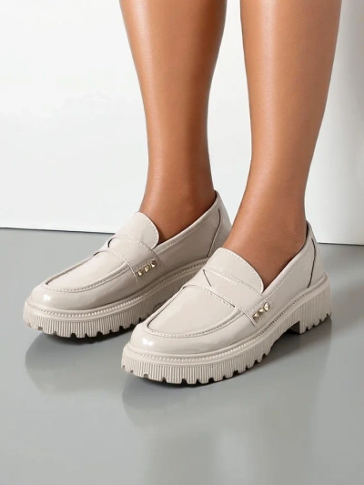 Royalfashion Naiste patendi loafers Dunes