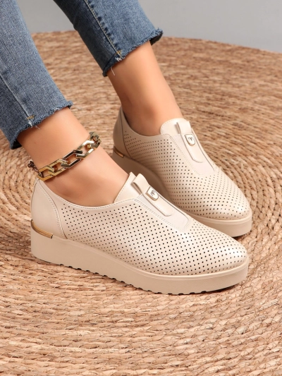 Royalfashion Slip-on naiste perforatsiooni kingad Goffies