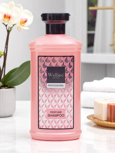 Professional hair shampoo - Intensive hydration and smoothing of hair