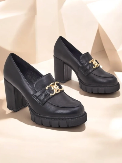 Women's Nero Aurora block heel pumps with a gold buckle, eco leather
