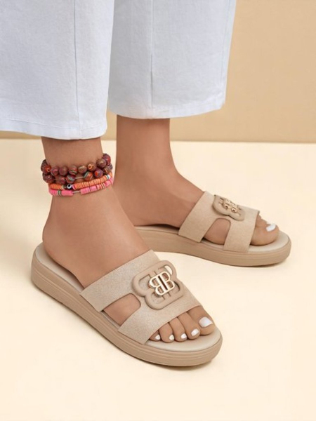 Royalfashion Женские шлепанцы на плоской подошве ChicStep