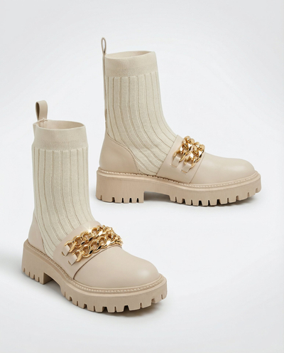 Royalfashion Elegant women's boots with ornament Olluf