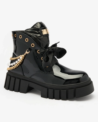 Royalfashion Women's lacquered insulated boots in black Dahaff