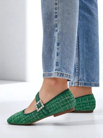 Royalfashion Women's checkered ballet flats with a buckle and strap Riffos