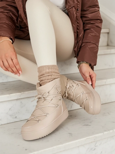 Royalfashion Women's slip-on boots a'la snow boots in light brown Vevnose