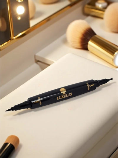 Luxelux Eyeliner and eyebrow pen 2in1