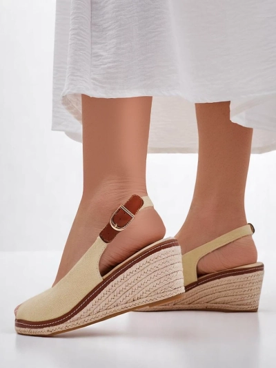 Роялфэшн Женские сандалии на танкетке открытые Тафенис
