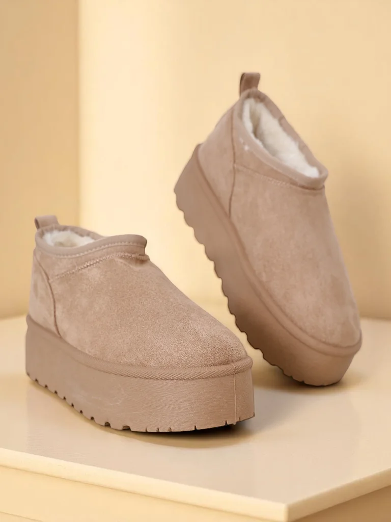 Royalfashion Naiste lühikesed saapad a'la lumesaapad Ozozi