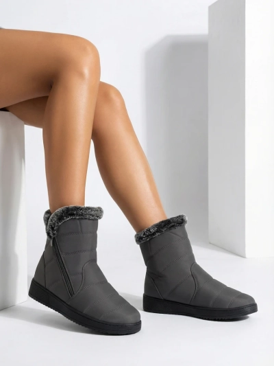 Royalfashion Women's winter boots resembling snow boots Baccinis