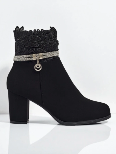 Flora Black Elegant Ankle Boots for Every Occasion