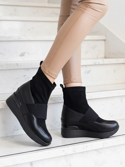Black women's slip-on boots with embossing Keleda - Footwear
