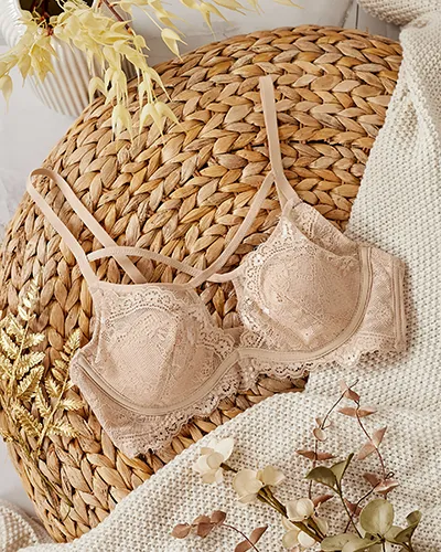 Royalfashion Naiste rinnahoidja dekoratiivsete rihmadega