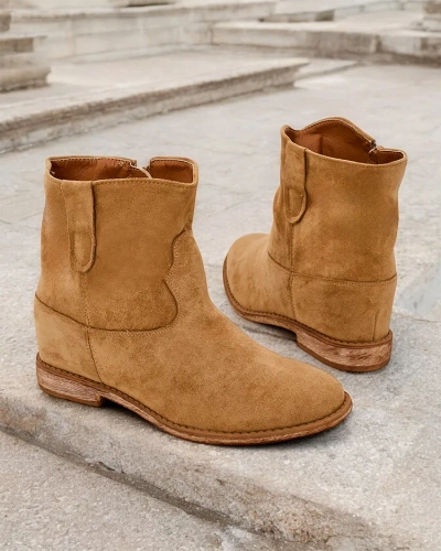 Royalfashion Brown ankle boots with cowboy style on covered wedge Patorias