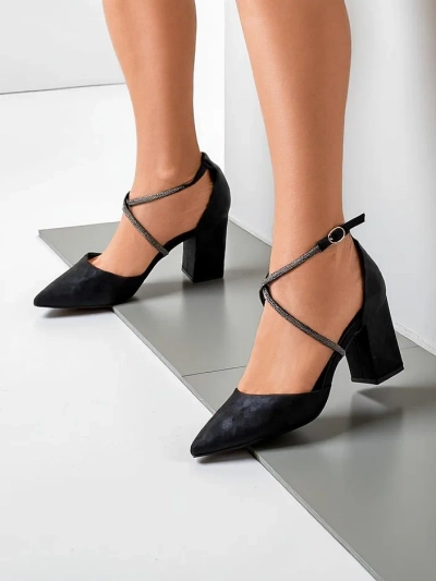 Royalfashion Женские туфли из экосайды на ремешках Eurole