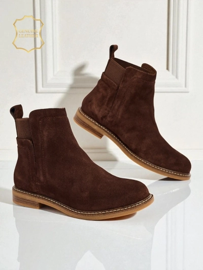 Cuoio Elegante: Brown Suede Ankle Boots for Stylish Women