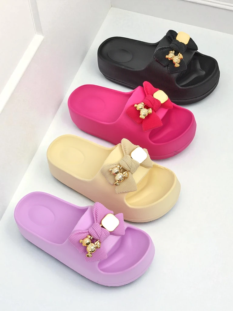 Royalfashion Женские резиновые шлепанцы с декоративным бантом Alday