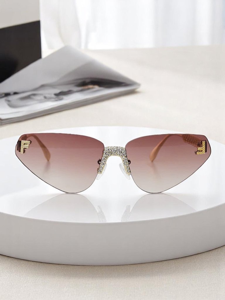 Royalfashion Vintage Style Sunglasses Vera