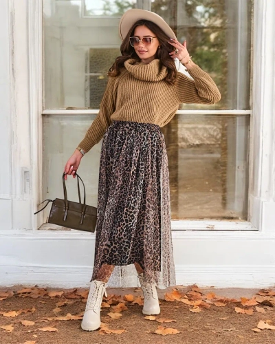 Royalfashion Patterned women's midi skirt with tulle