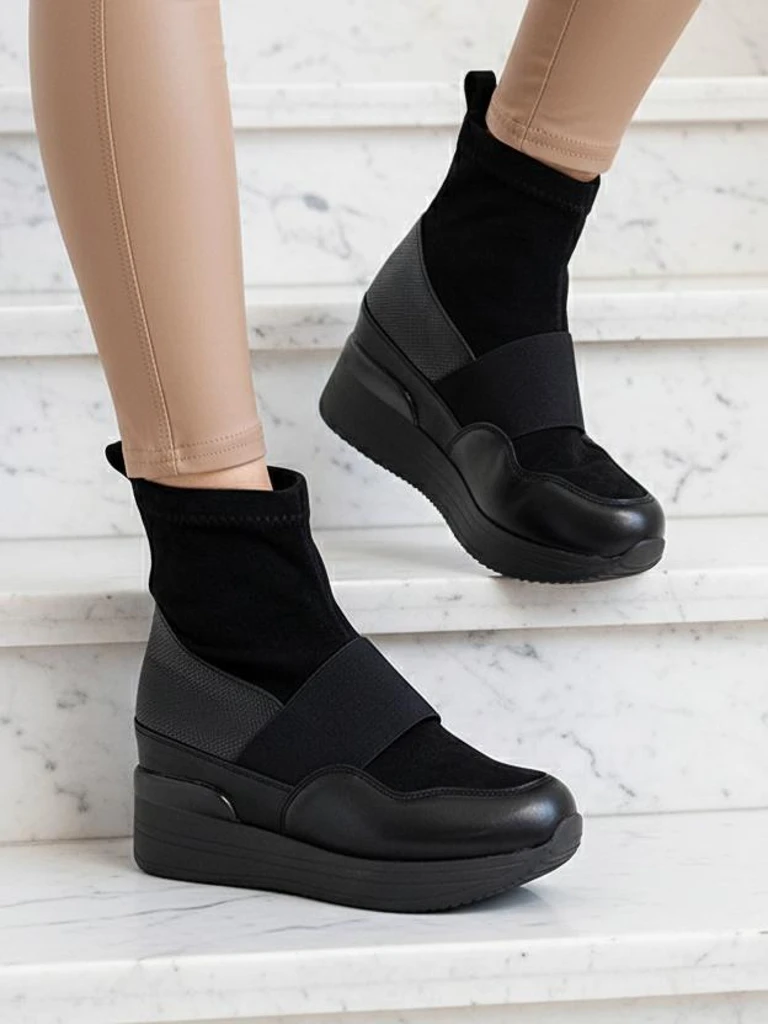 Black women's slip-on boots with embossing Keleda - Footwear
