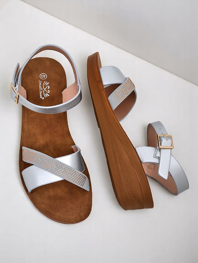 Royalfashion Naiste kiilkontsaga sandaalid kivikestega Allona