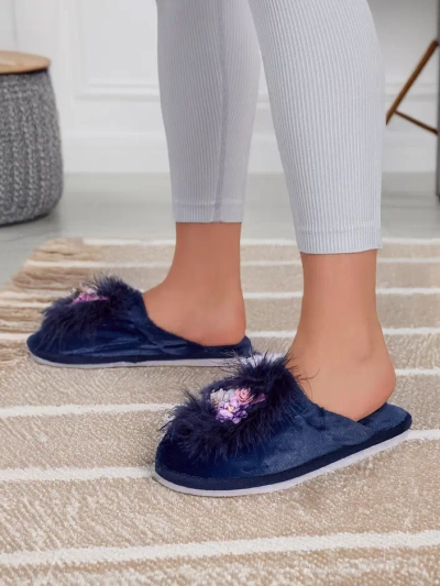 Royalfashion Women's fur slippers with flowers Ederra