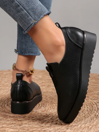 Royalfashion Women's slip-on hollow shoes Goffies