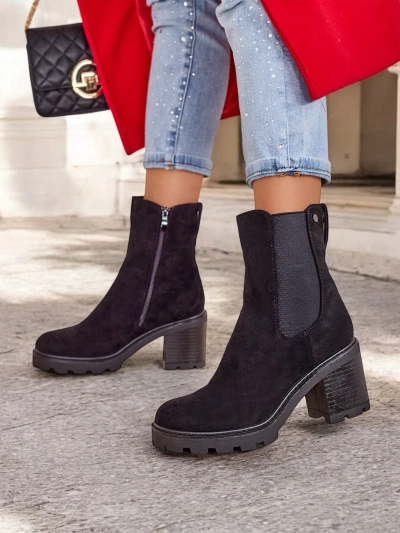 Royalfashion Eko-seude kvinnosko på en stolpe Weggis