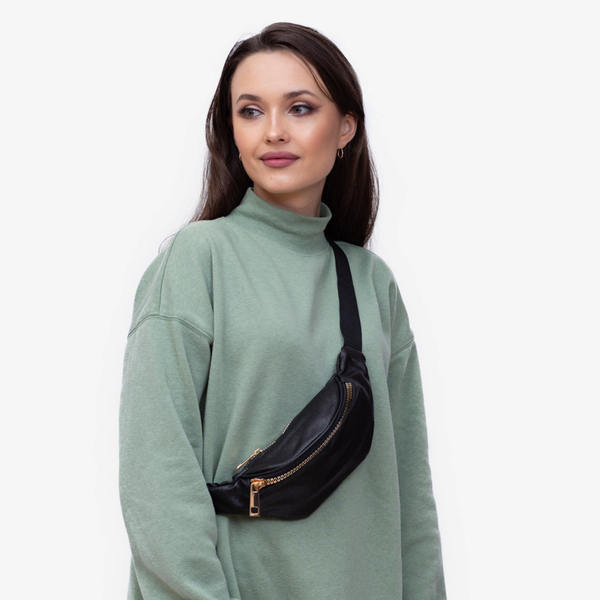 Women's black glitter kidney with a golden zipper - Accessories