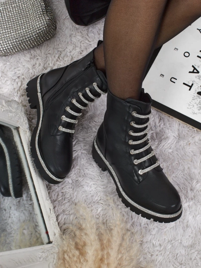 Öko-nahast paeltega naiste poolsaapad Lunara