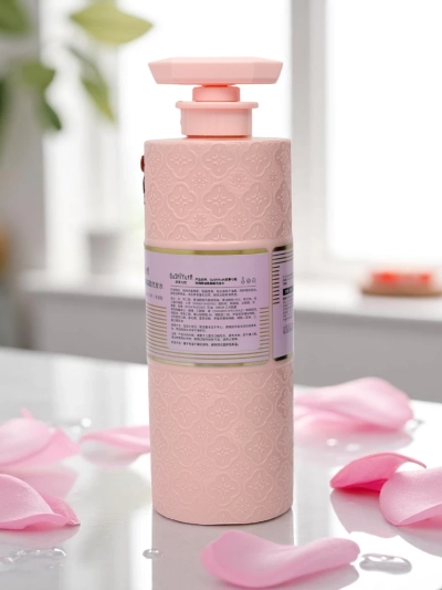 Moisturizing shampoo with almond oil