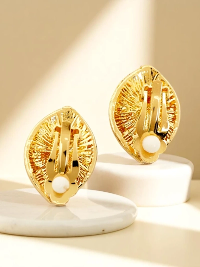 Royalfashion Women's clip-on earrings with cubic zirconia