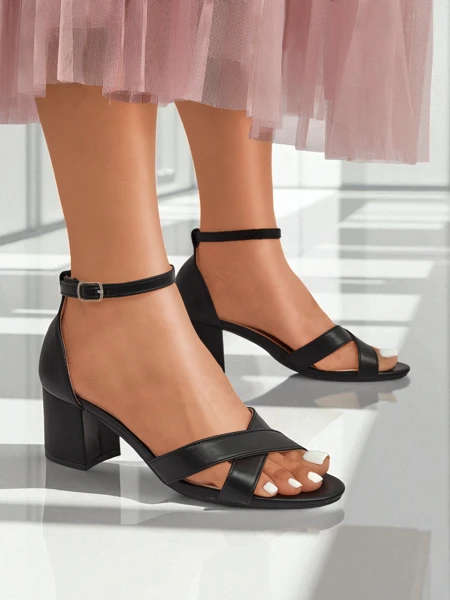 Royalfashion Naiste plokk-kontsaga sandaalid Eleganza Strap