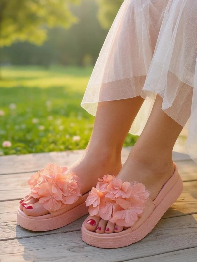 Royalfashion Женские сандалии с маленькими цветочками Freesia