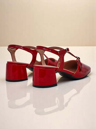 Royalfashion Женские туфли-лодочки на низком каблуке с декоративными ремешками Lollita