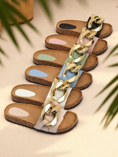 Ladies' pink slippers with a Sofig- Footwear decoration