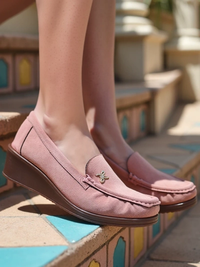 Royalfashion Women's moccasins on a low wedge Lomman