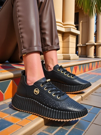 Royalfashion Naiste sportlikud perforatsiooniga spordijalatsid Jovenes