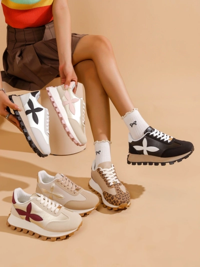 Спортивные кроссовки Royalfashion для женщин на толстой подошве Aloqa