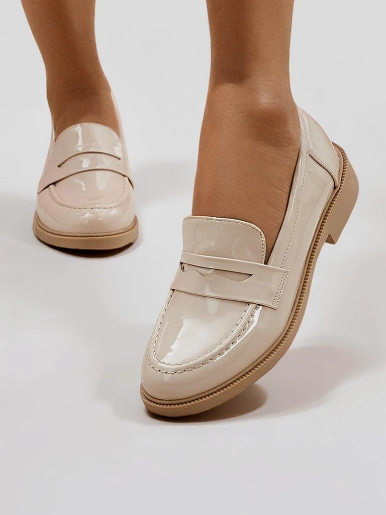 Royalfashion Naiste lakkkingad Aylay