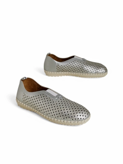 Royalfashion Women's perforated loafers Gofielle