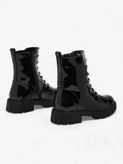 Lakitud paeltega naiste saapad Velmini